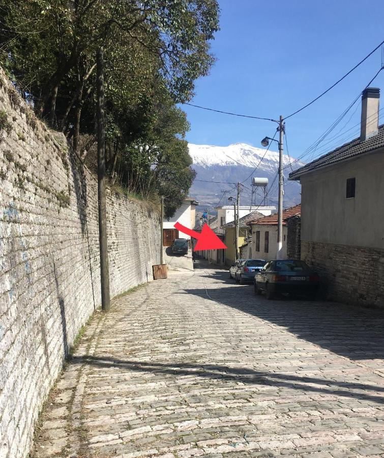 Grandpa'S Home Gjirokastër Esterno foto